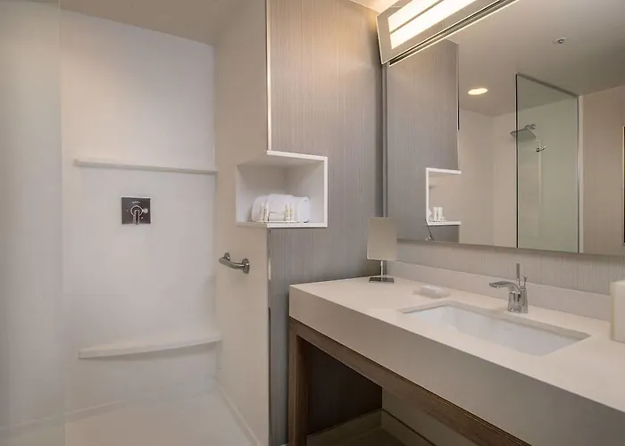 Courtyard By Marriott