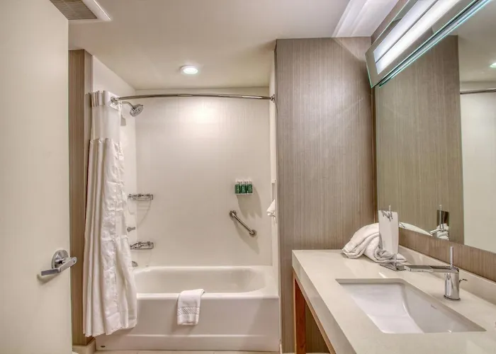Courtyard By Marriott 3*