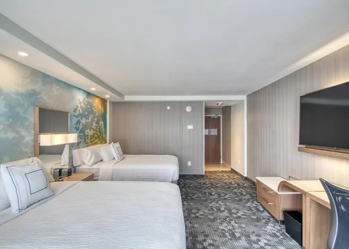 Courtyard By Marriott Hotel 3*
