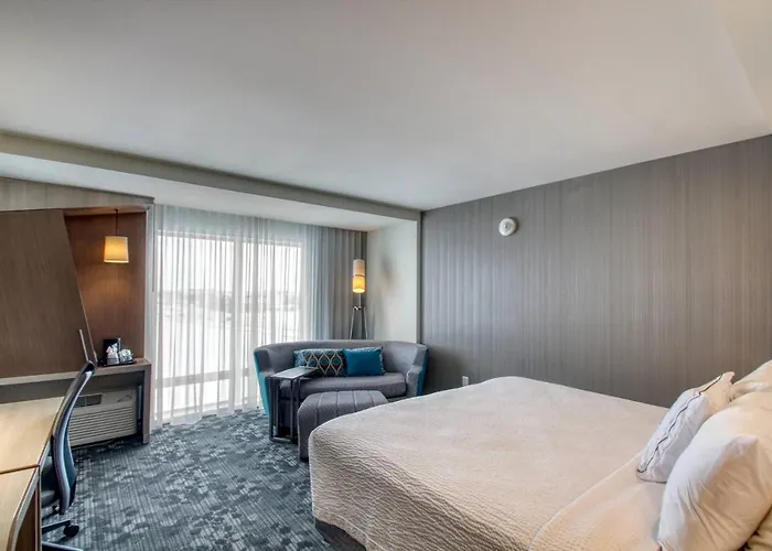 Hotel Courtyard By Marriott 3*