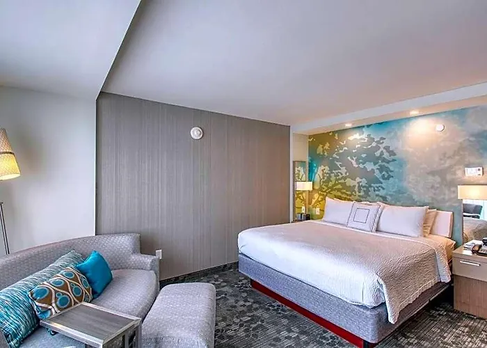 Courtyard By Marriott Hotel 3*