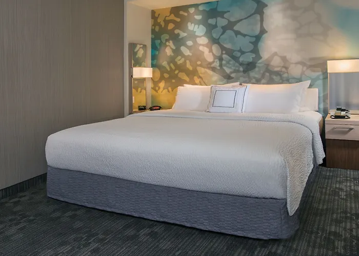 Courtyard By Marriott